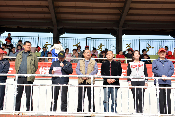 新華集團(tuán)二零一五年春季運(yùn)動(dòng)會(huì)隆重舉行 第 1 張