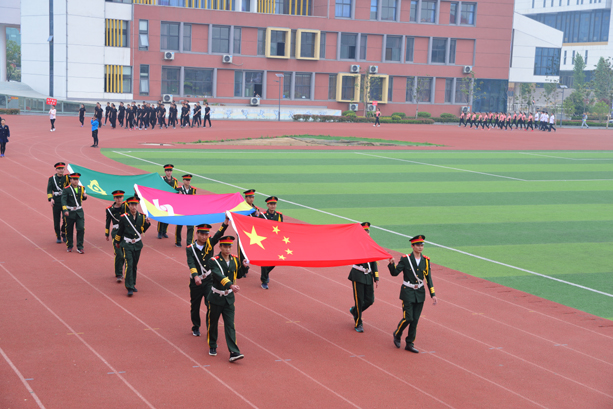 “團(tuán)結(jié)拼搏，打造百年新華” 臨沂新華二〇一八年春季田徑運(yùn)動會隆重舉行 第 2 張
